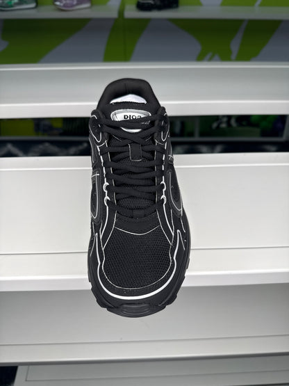 BLACK FOAM RUBBER SNEAKERS (ON HAND)