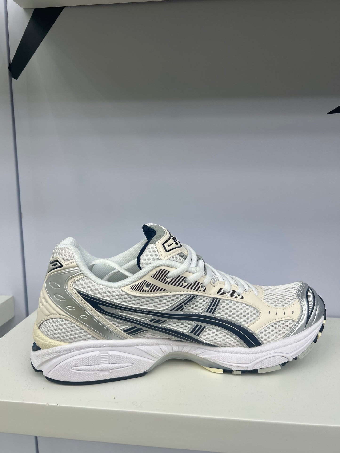 CREME/WHITE/GREY ASICS (ON HAND)